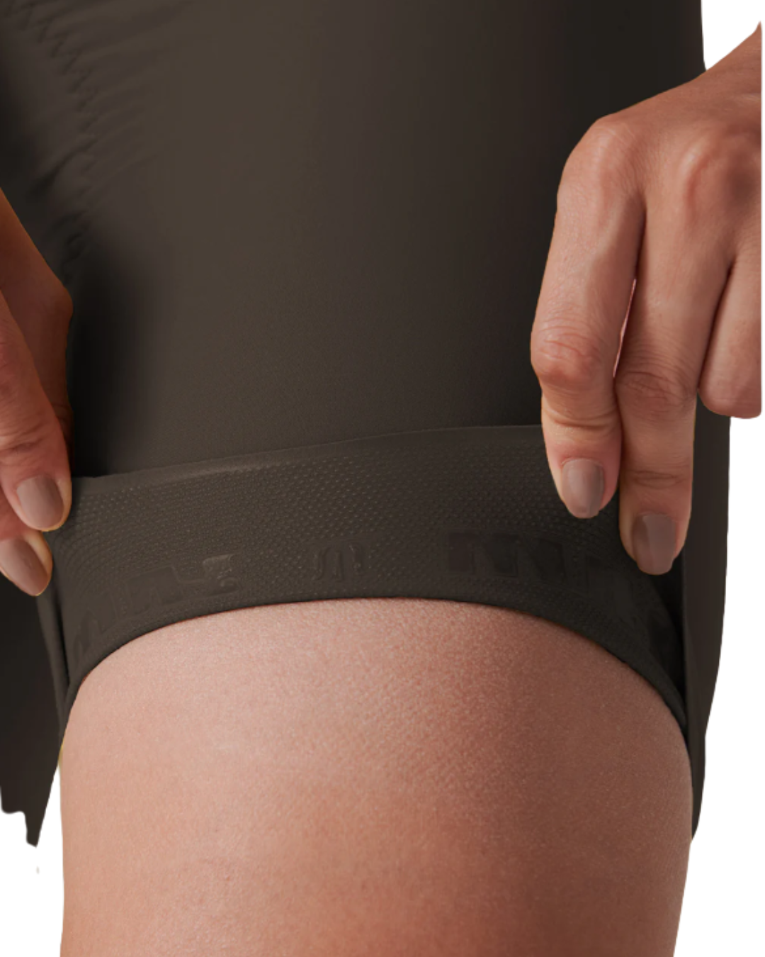 PANTALONETA CON TIRAS WINNER DELUXE CHOCOLATE DAMA