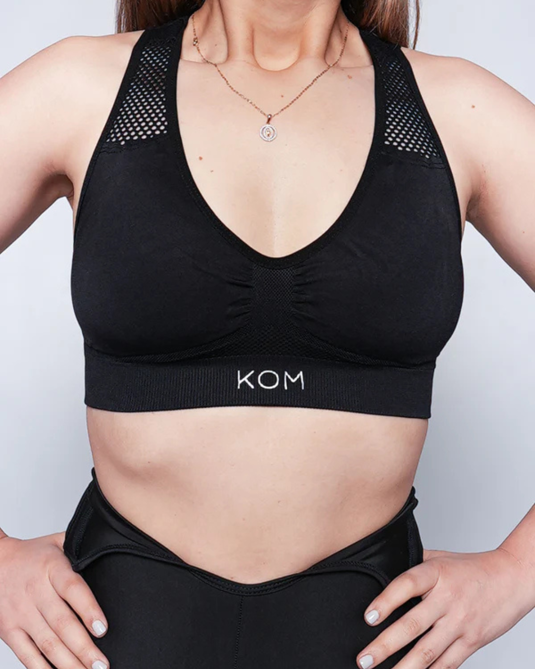 TOP KOM EN MICROFIBRA NEGRO DAMA