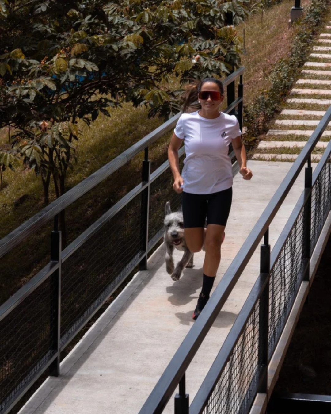CAMISETA RUNNING 111 TEE BLANCO DAMA
