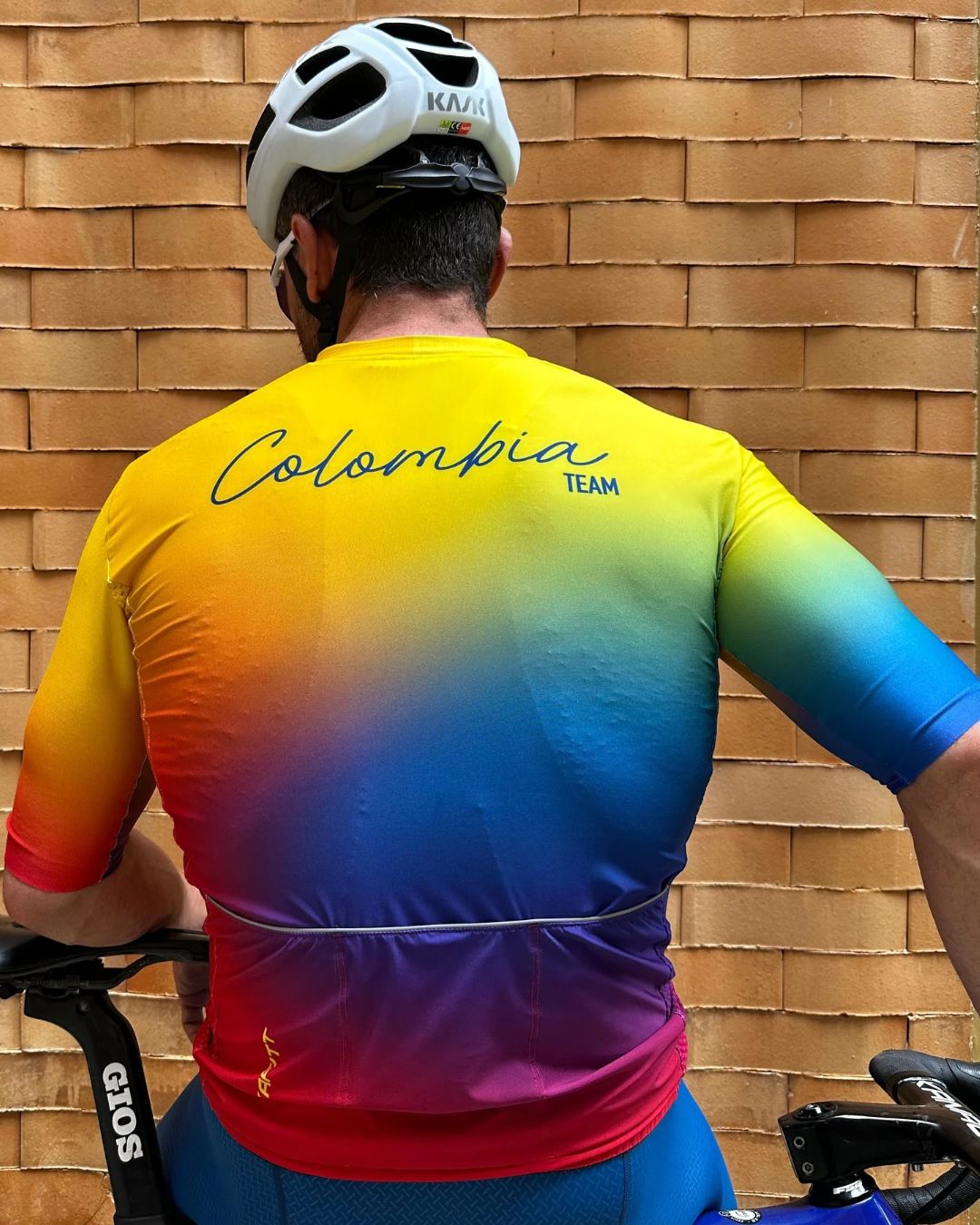 JERSEY MC KAFITT TEAM COLOMBIA 2023 HOMBRE