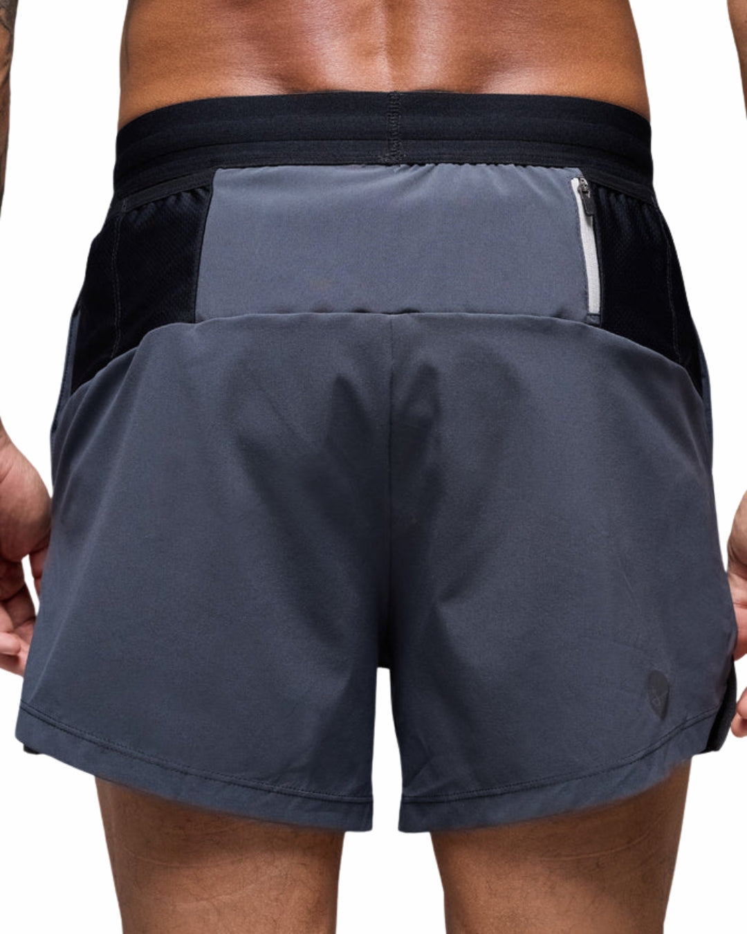 PANTALONETA RUNNING GVL  BYND 5 GRIS OSCURO HOMBRE